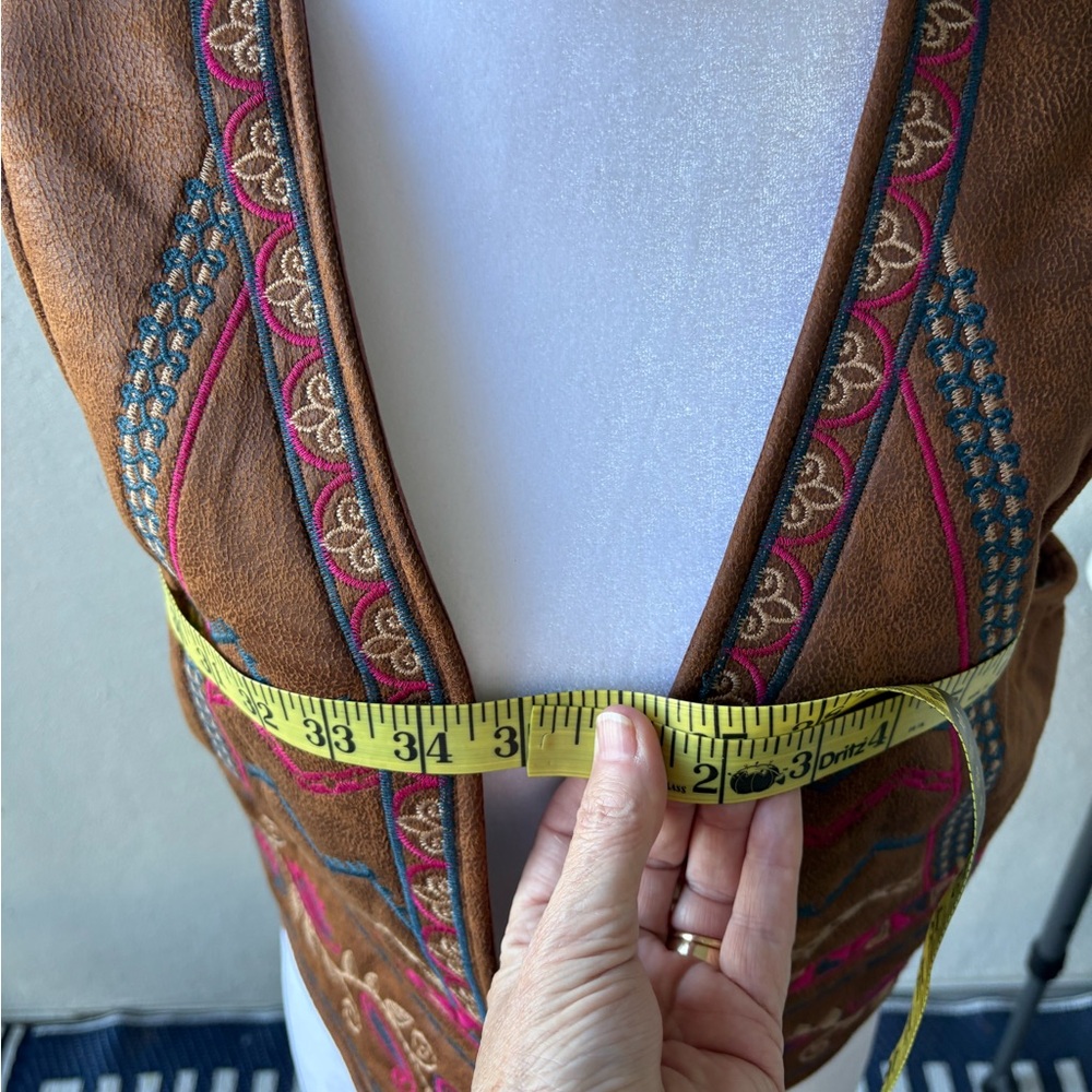 Flying‎ Tomato Embroidered Vest Women Small Faux Leather Western Cabincore Boho - Picture 15 of 15
